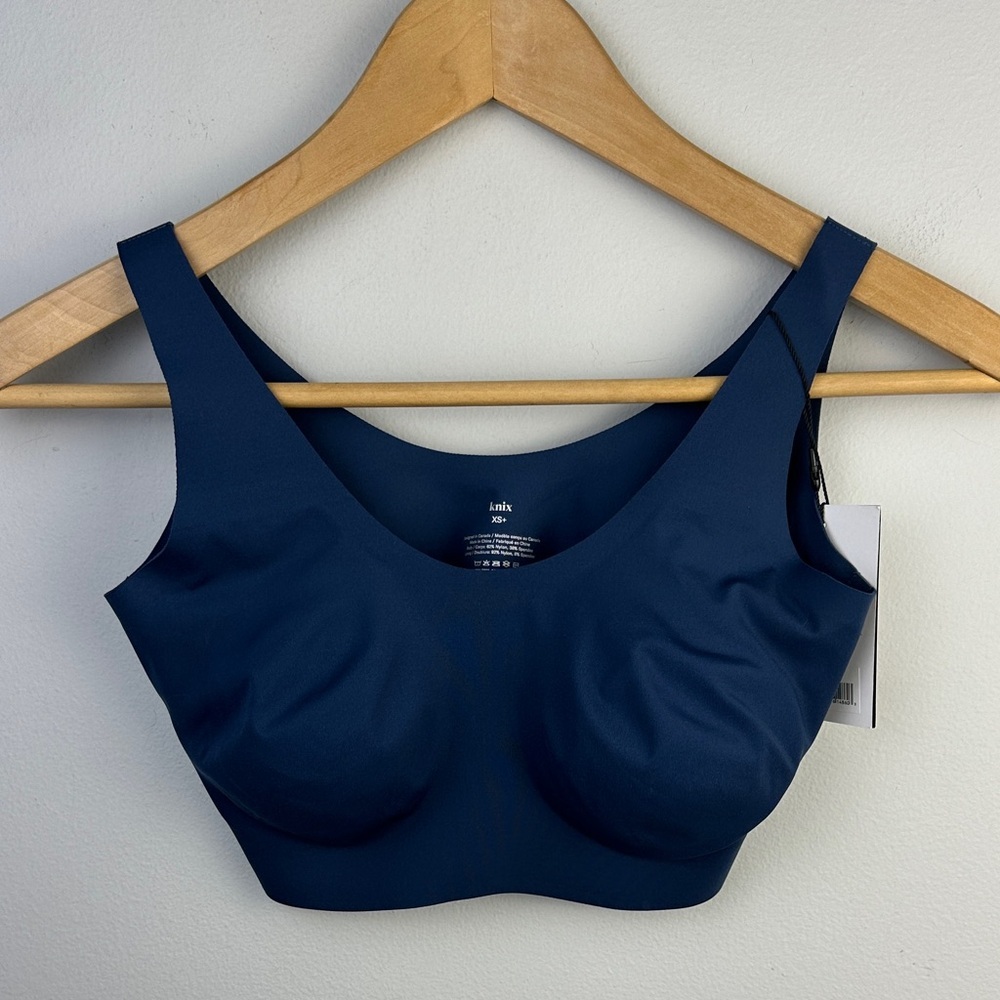 NEW Knix Luxelift Pullover Bra XS Wireless Performance Fabric Removeable Pads